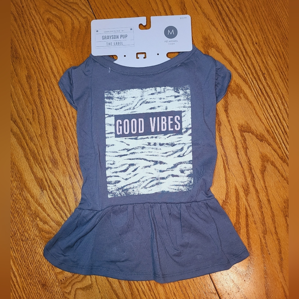 🐾Grayson Pup Good Vibes Dog Tee M